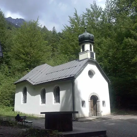 Haus Cacilia * インスブルック